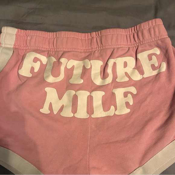 Danny Duncan Future MILF Shorts - Picture 9 of 12